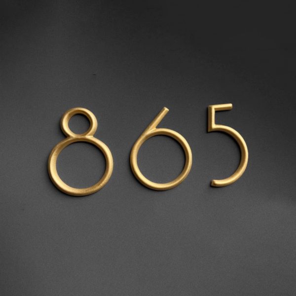 Custom 3D engraving solid brass letters and numbers | Select font, logo, thickness, surface treatment | Floating effect with adhesive or threaded installation - 图片 3