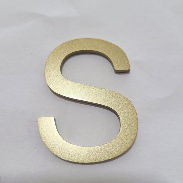 3D champagne gold letter | floor signboard | flat hollow metal letter | copper signboard letter | hotel office signboard - 图片 3