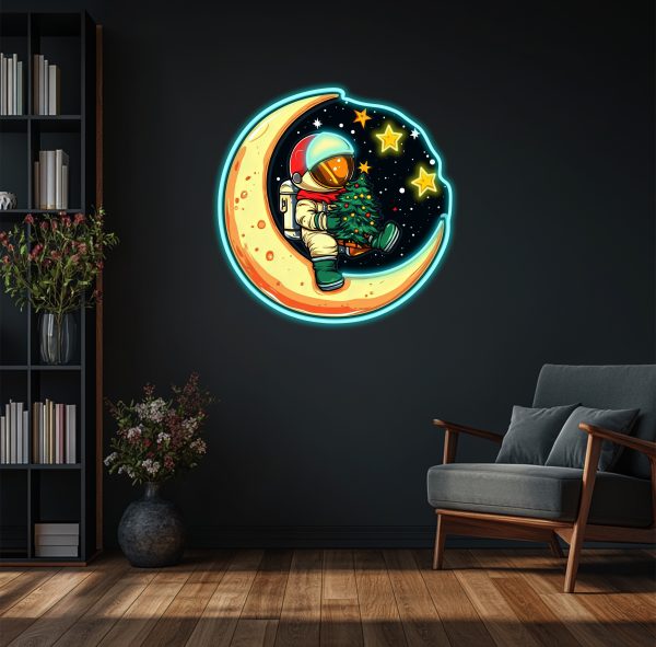 Christmas miracle on the moon: astronauts wearing an aerospace cap | Hand-held Christmas tree neon lights | Neon lights with moon and many stars | Astro astronaut neon lights | Astro artist neon decoration | Custom neon lights | Wall neon decoration | Bedroom decoration | Custom neon sign | Custom led sign - 图片 3