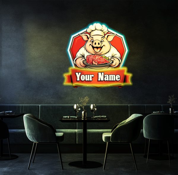 The neon sign of the pig chef holding the barbecue | Customized acrylic printing LED sign | Wall neon sign | Personalized neon LED sign | Wall decoration restaurant commercial store | Custom neon sign | Custom led sign - 图片 2